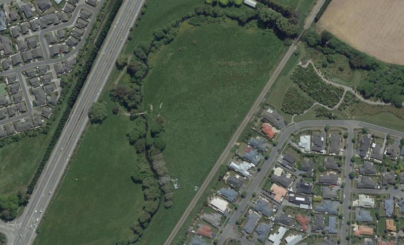 2 Pepper Tree Lane, Redwood, Christchurch - Carousel 1