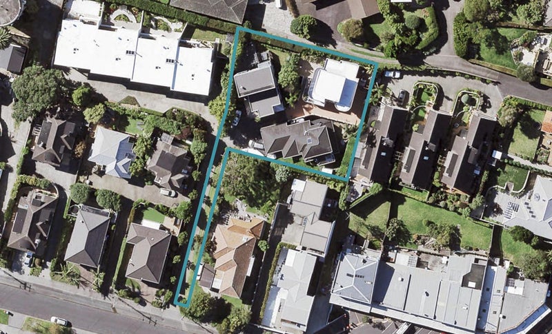 2/44 Waimarie Street, St Heliers, Auckland - Carousel 1