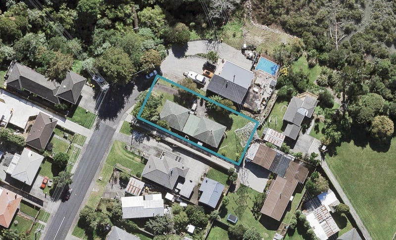 1/155 Tirimoana Road, Te Atatu South, Auckland - Carousel 1