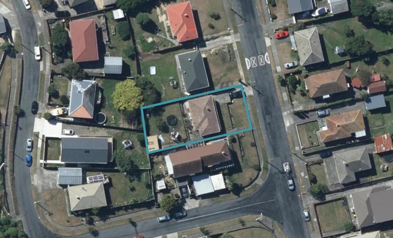 41 Kotuku Street, Elsdon, Porirua - Carousel 1