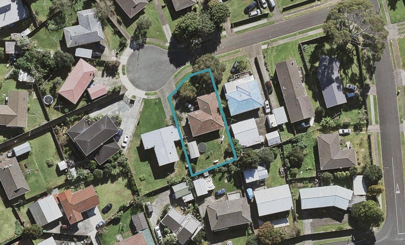 8 Ettrick Place, Mangere East, Auckland - Carousel 1