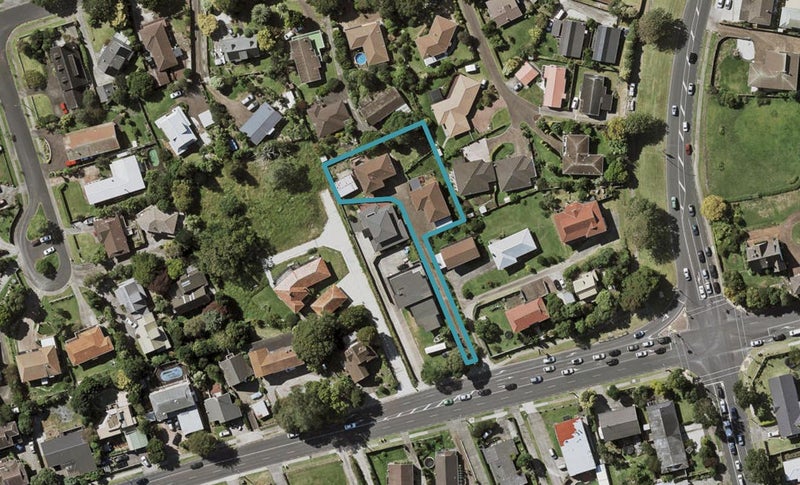 2/48 Redoubt Road, Goodwood Heights, Auckland - Carousel 1