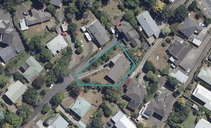 26 Sutton Crescent, Hillcrest, Hamilton - Carousel 1
