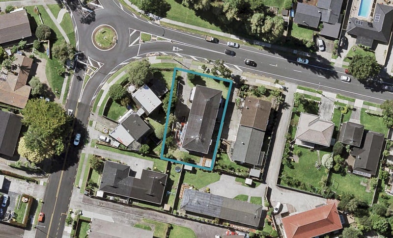 1/3 Butley Drive, Farm Cove, Auckland - Carousel 1