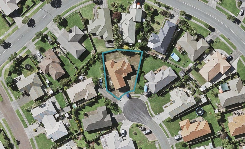13 Sheldon Place, Burswood, Auckland - Carousel 1