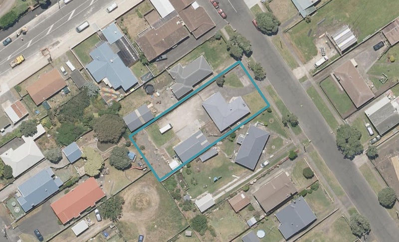 17 Karaka Street, Castlecliff, Whanganui - Carousel 1