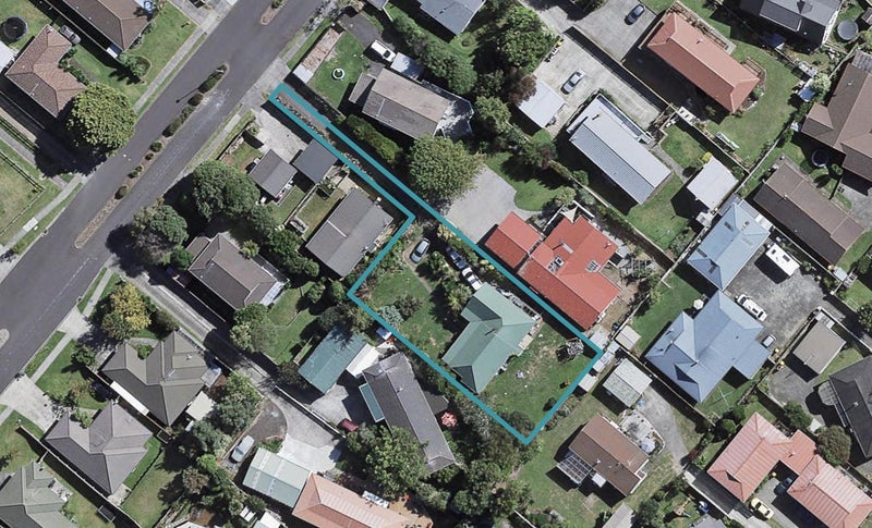 61 Riverside Drive, Waiuku, Waiuku - Carousel 1