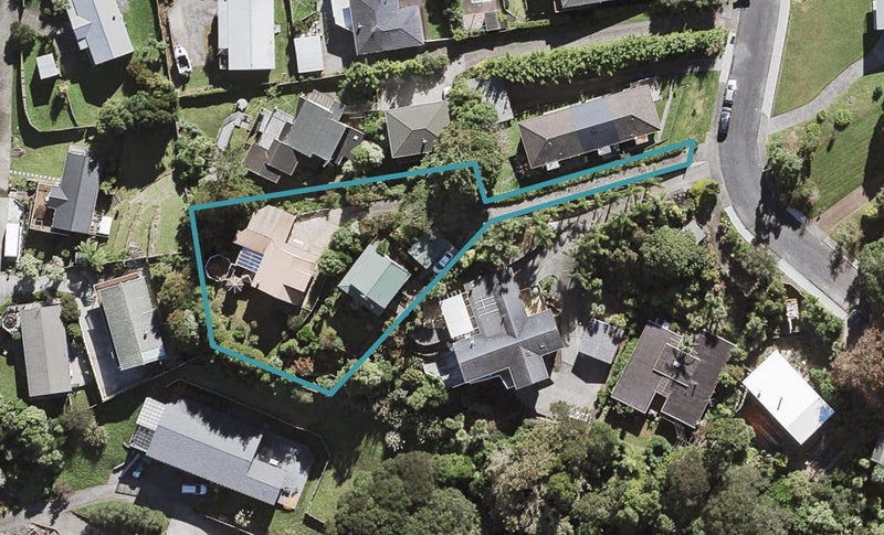 2/13 Arcadia Crescent, Bayview, Auckland - Carousel 1