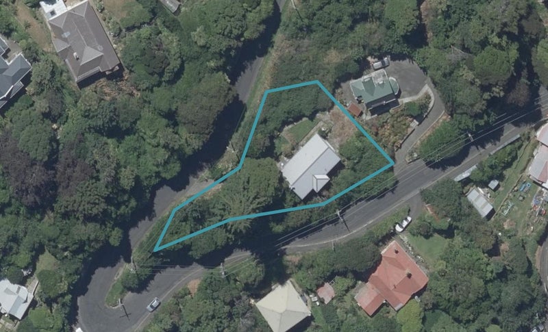 96 Gladstone Road, Dalmore, Dunedin - Carousel 1