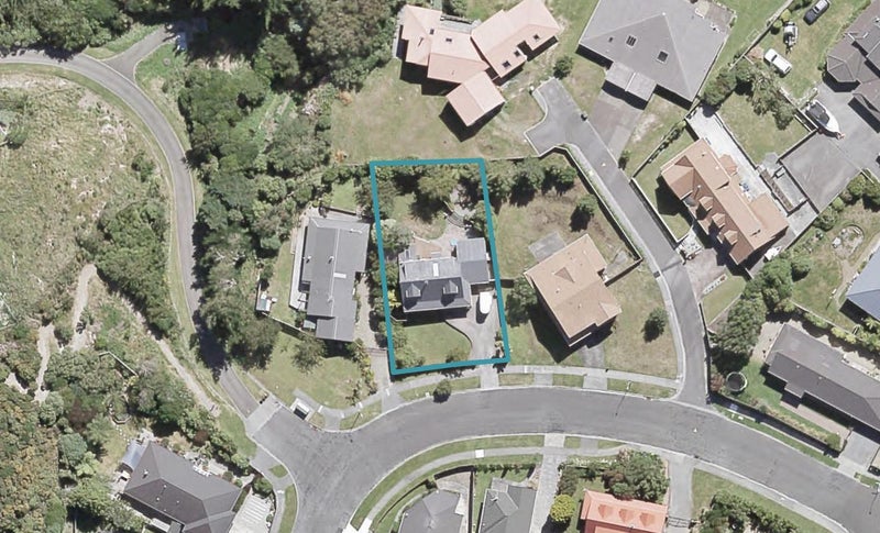 12 Otamarau Grove, Maungaraki, Lower Hutt - Carousel 1