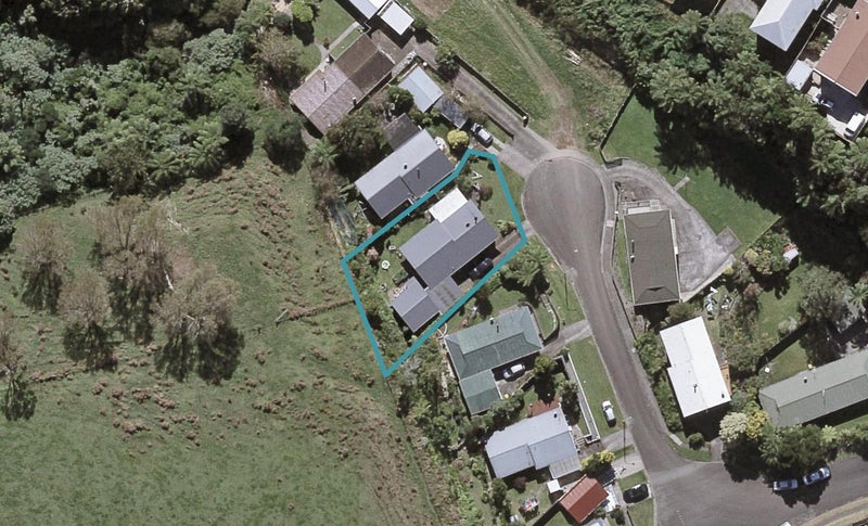 21 Shaldon Crescent, Blagdon, New Plymouth - Carousel 1