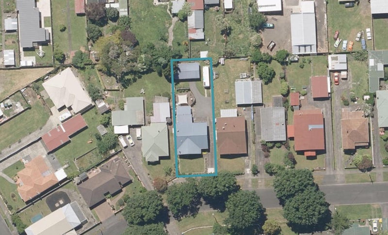 9 Fromont Street, Whanganui East, Whanganui - Carousel 1