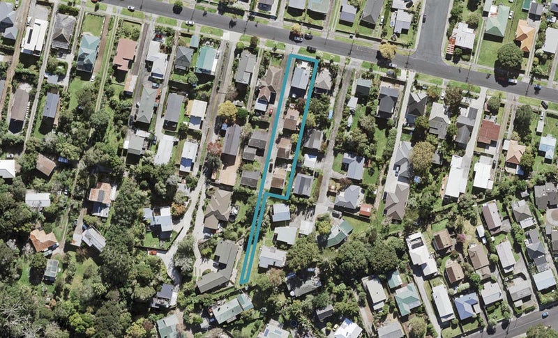 1/73 Beach Haven Rd, Beach Haven, North Shore City - Carousel 1