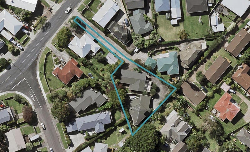 2/139 Nile Road, Milford, Auckland - Carousel 1