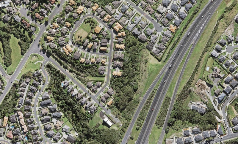 44 Greenbough Lane, Greenhithe, Auckland - Carousel 1