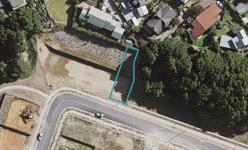 32 Matairangi Avenue, Totara Heights, Auckland - Carousel 1