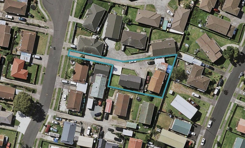 2/33 Coombe Avenue, Otara, Auckland - Carousel 1