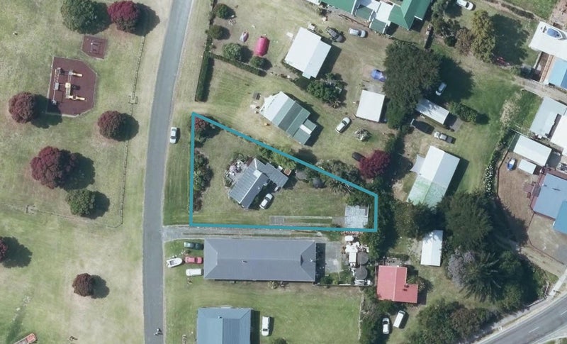 8 Pohutukawa Drive, Māhia - Carousel 1