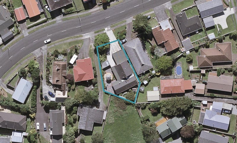 16 Puketotara Street, Highlands Park, New Plymouth - Carousel 1