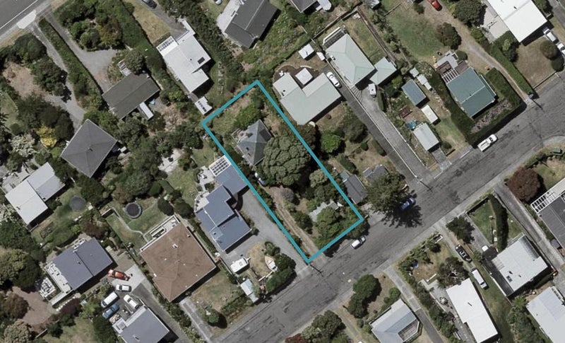 13 Titoki Road, Waikanae Beach, Waikanae - Carousel 1
