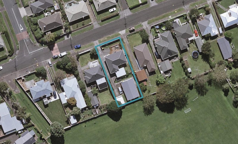 12A Karaka Street, Merrilands, New Plymouth - Carousel 1