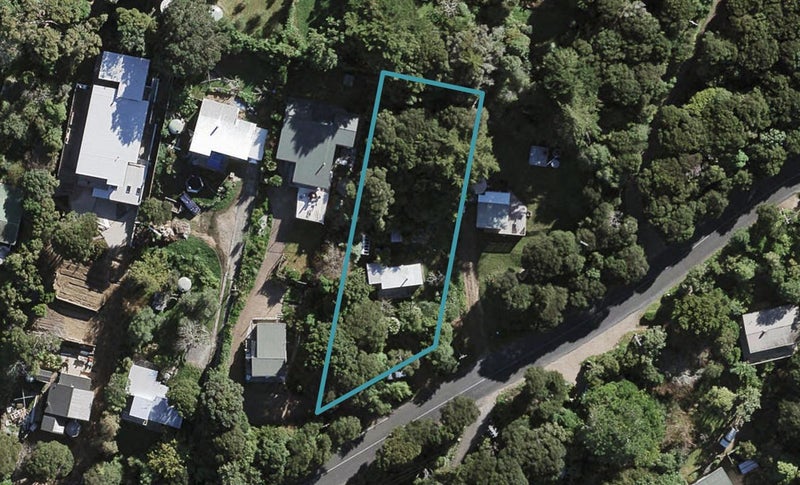 35 Goodwin Avenue, Oneroa, Waiheke Island - Carousel 1