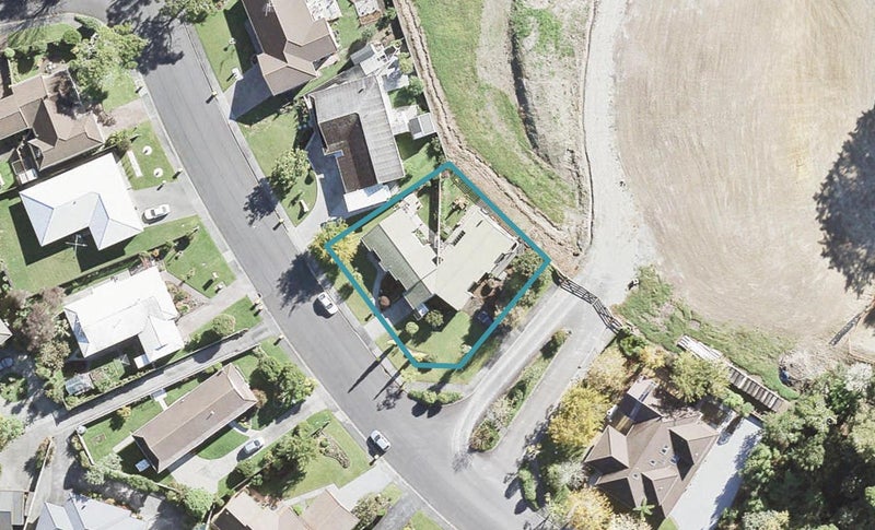 1/10 Melwood Drive, Warkworth, Warkworth - Carousel 1