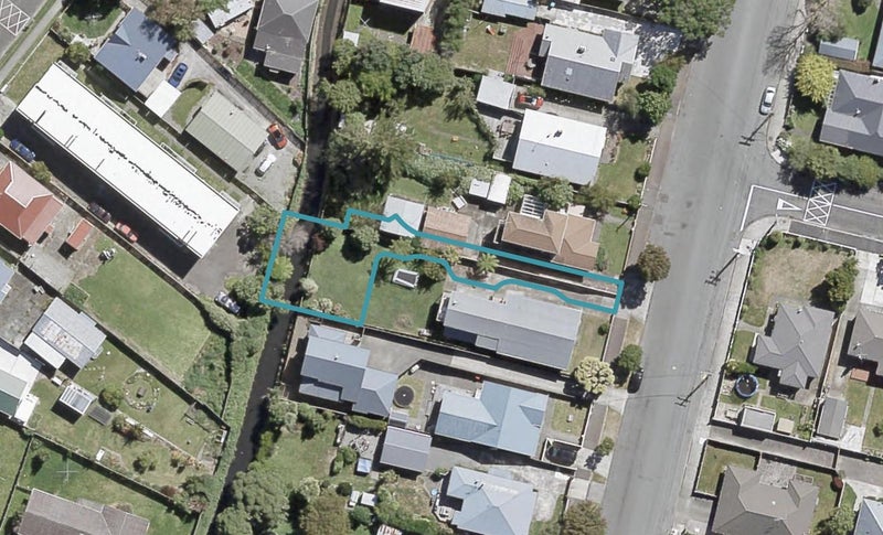 16B Leighton Avenue, Waiwhetu, Lower Hutt - Carousel 1