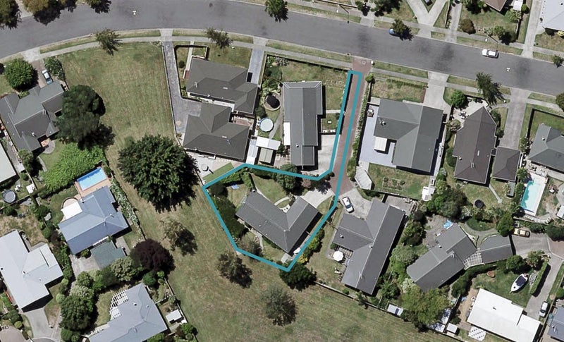 47 Whiting Crescent, Greenmeadows, Napier - Carousel 1