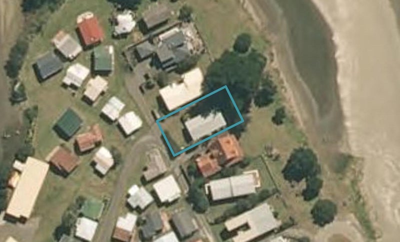 30 The Strand, Waiwera, Orewa - Carousel 1