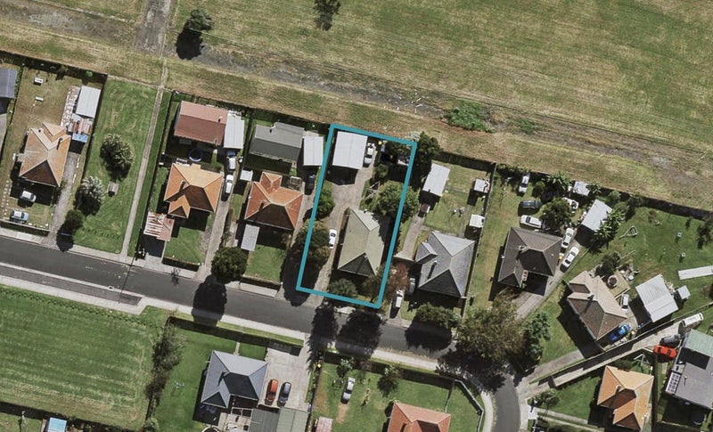 24 Waipapa Crescent, Otara, Auckland - Carousel 1