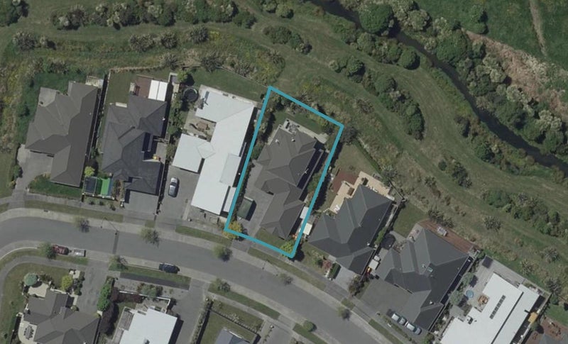 21 Holbrook Way, Westmorland, Christchurch - Carousel 1