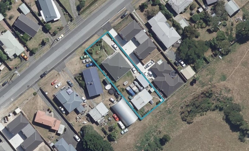 102 Peacockes Road, Fitzroy, Hamilton - Carousel 1