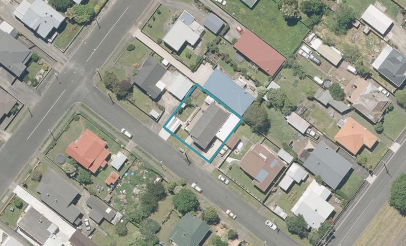 28 Spier Street, Aramoho, Whanganui - Carousel 1