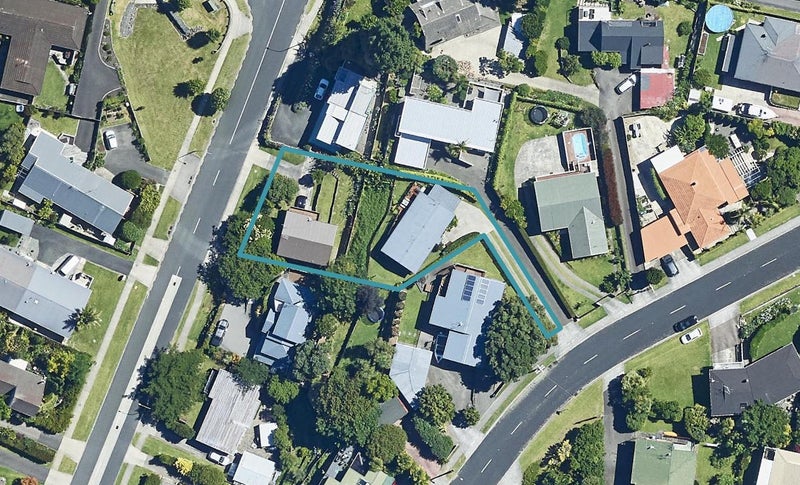 142 Hinewa Road, Otumoetai, Tauranga - Carousel 1