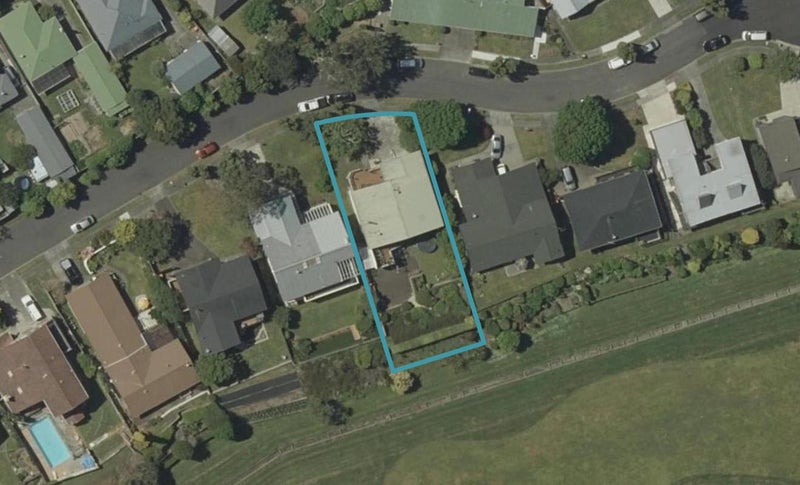 12 Opawa Place, Terrace End, Palmerston North - Carousel 1