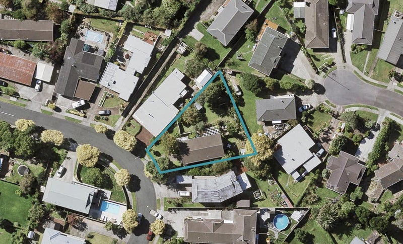 12 Leewood Place, Pakuranga Heights, Auckland - Carousel 1