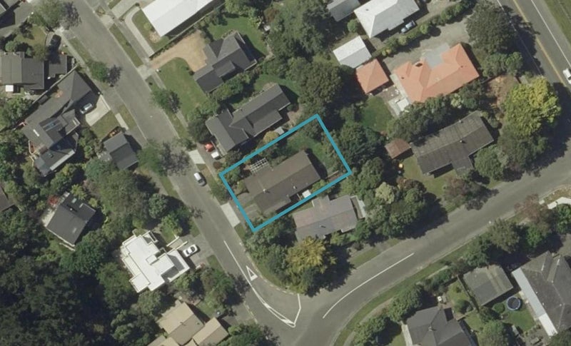 4 Heathcote Place, Fitzherbert, Palmerston North - Carousel 1