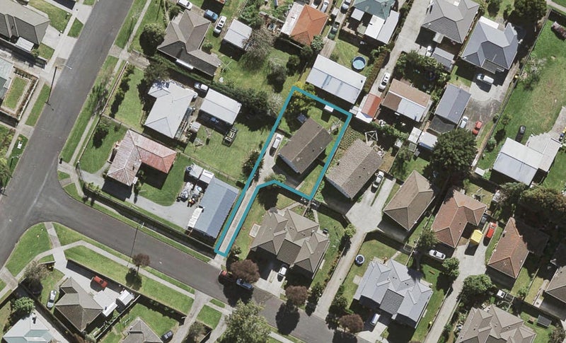 4A Lavinia Crescent, Mangere East, Auckland - Carousel 1