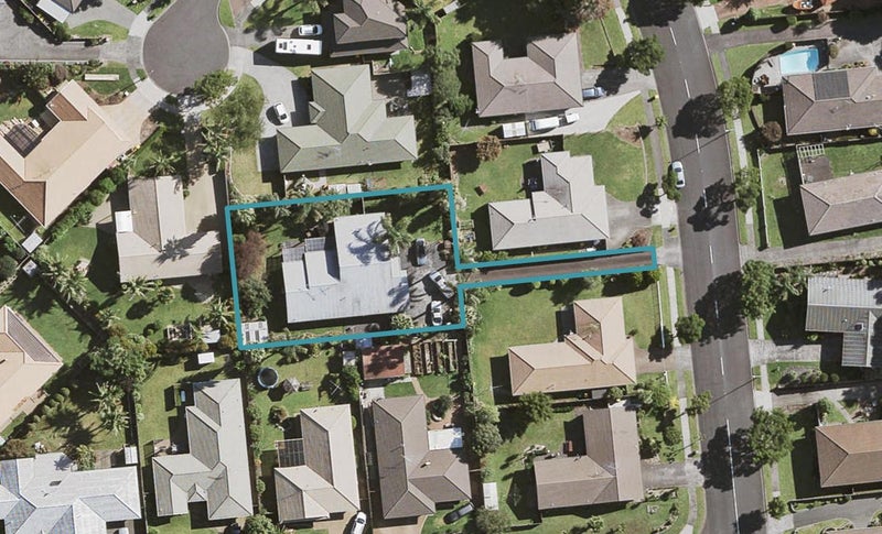 52 Brylee Drive, Conifer Grove, Takanini - Carousel 1