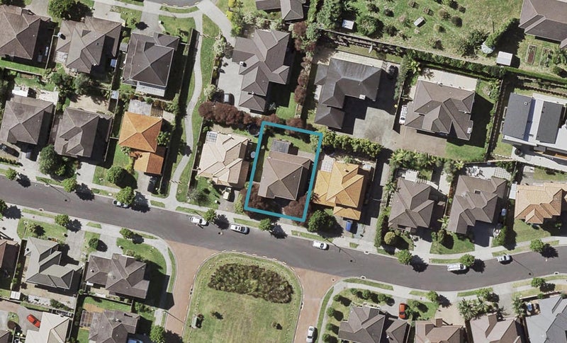 30 Coachman Drive, Flat Bush, Auckland - Carousel 1
