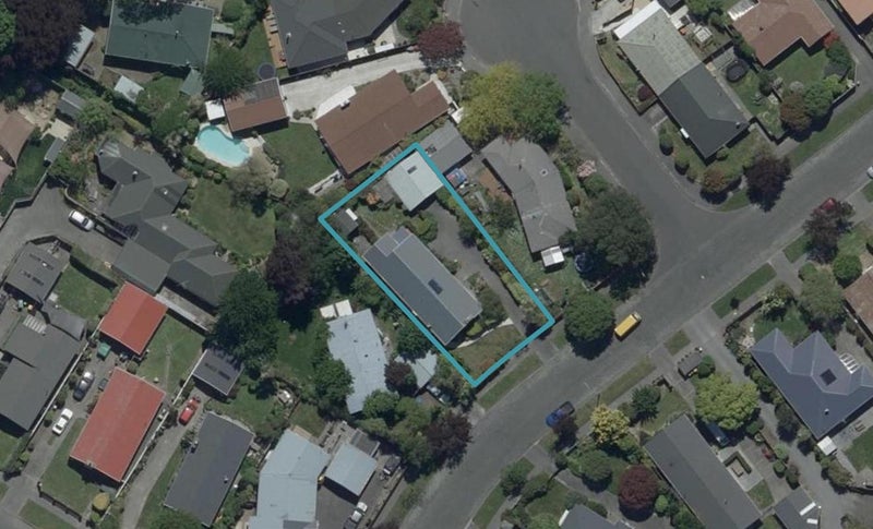 11 Flower Street, Bryndwr, Christchurch - Carousel 1