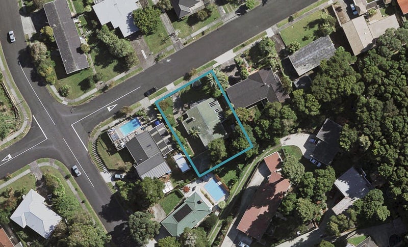15 Walpole Avenue, Hillpark, Auckland - Carousel 1