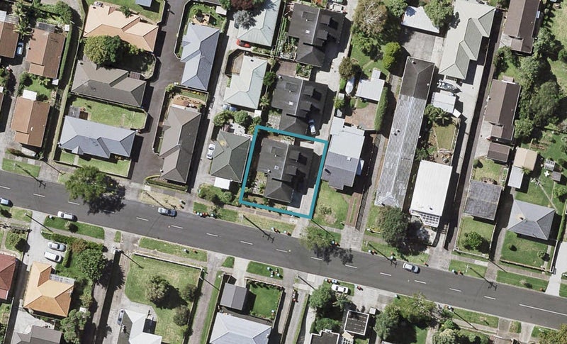 52 Kings Road, Panmure, Auckland - Carousel 1
