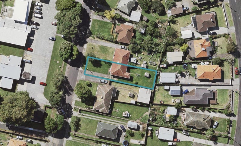 20 Benghazi Road, Panmure, Auckland - Carousel 1