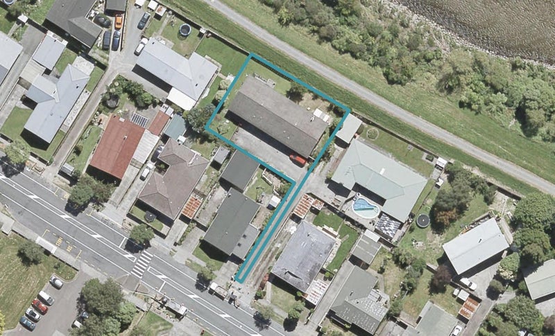 2/17 Gemstone Drive, Birchville, Upper Hutt - Carousel 1