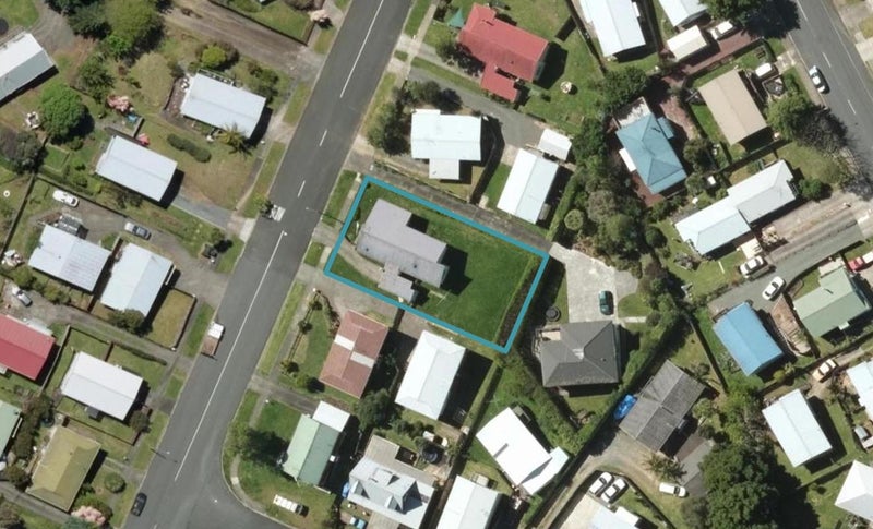 71 Eden Terrace, Kamo, Whangarei - Carousel 1