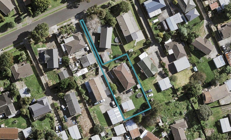 15 Balloch Street, Randwick Park, Auckland - Carousel 1