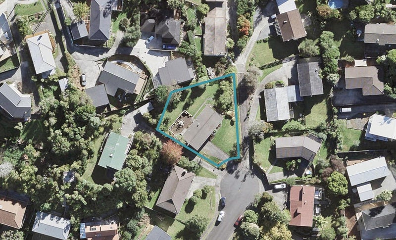 8 Kegworth Place, Browns Bay, Auckland - Carousel 1