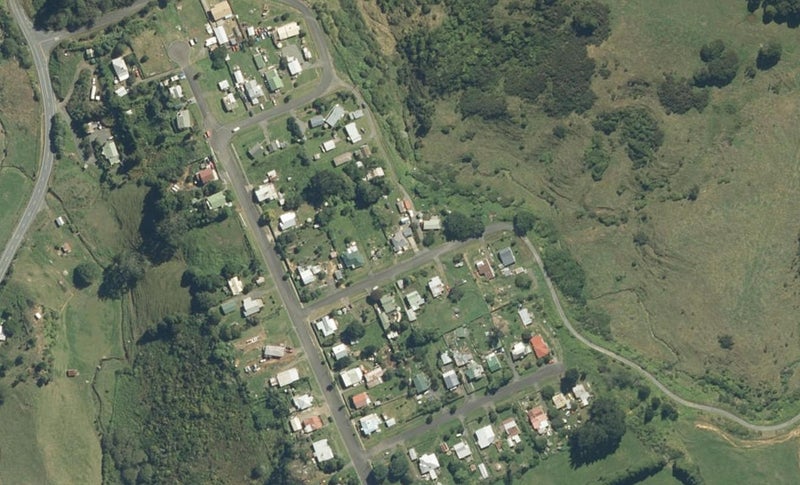 9 Robert Avenue, Pukemiro - Carousel 1